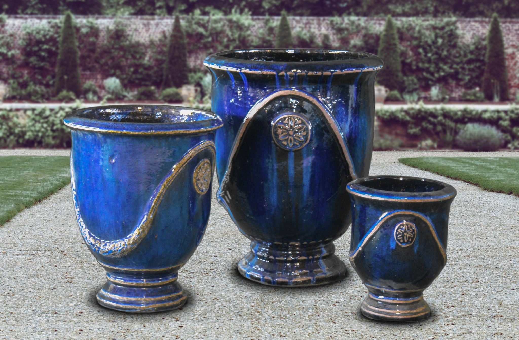Antique Ocean Rosette Urn Set Of 3