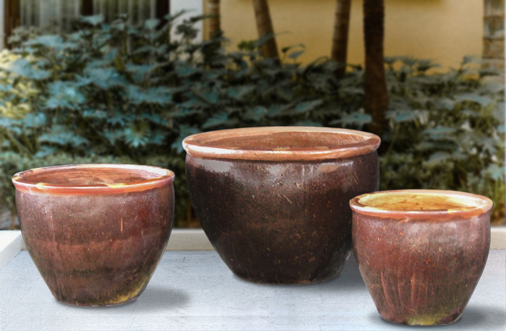 BROWN_SET_OF_3_TERRAZA_PLANTERS - Cast Stone International 