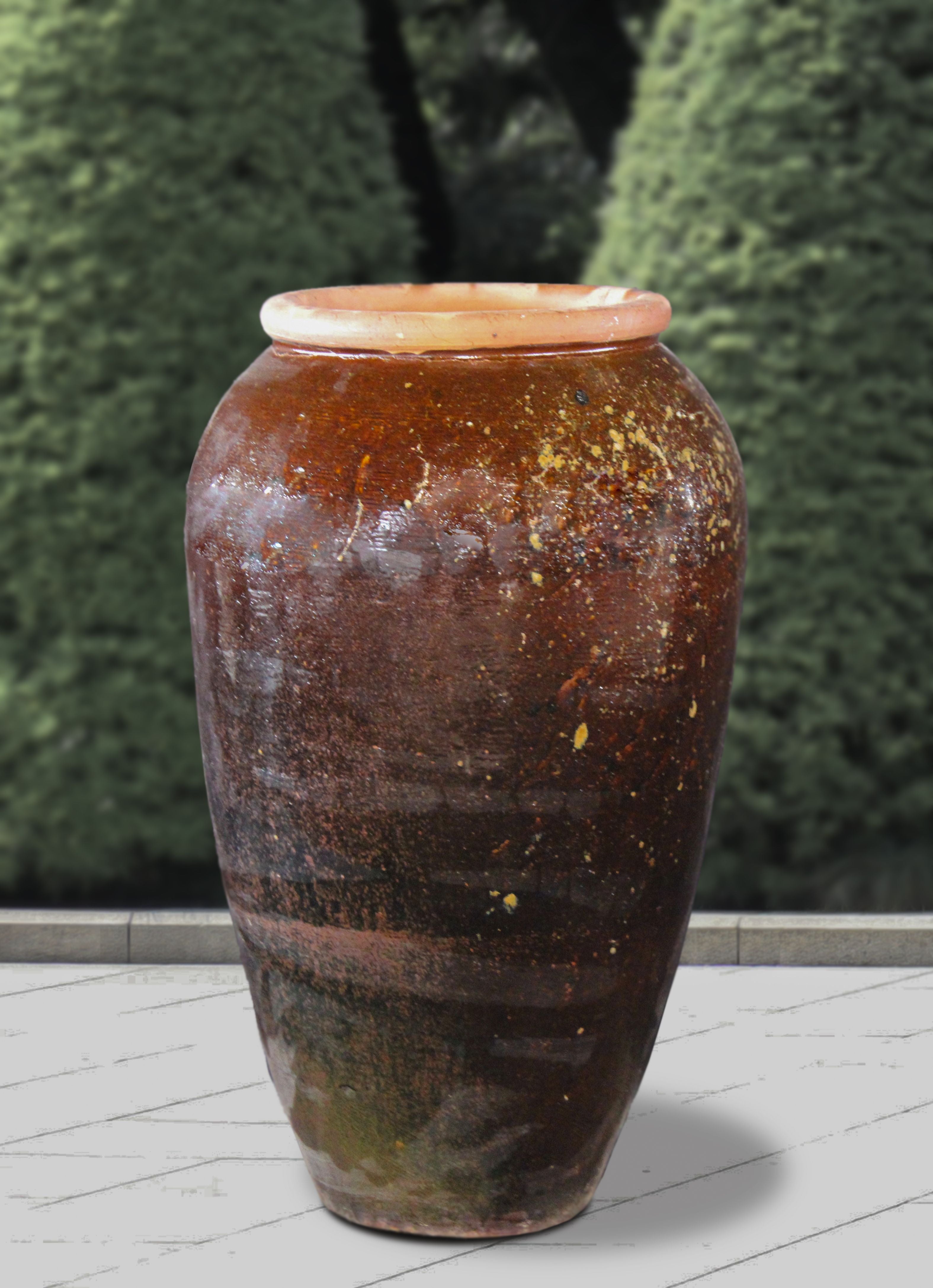 DARK_BROWN_PAALCE_URN - Cast Stone International 