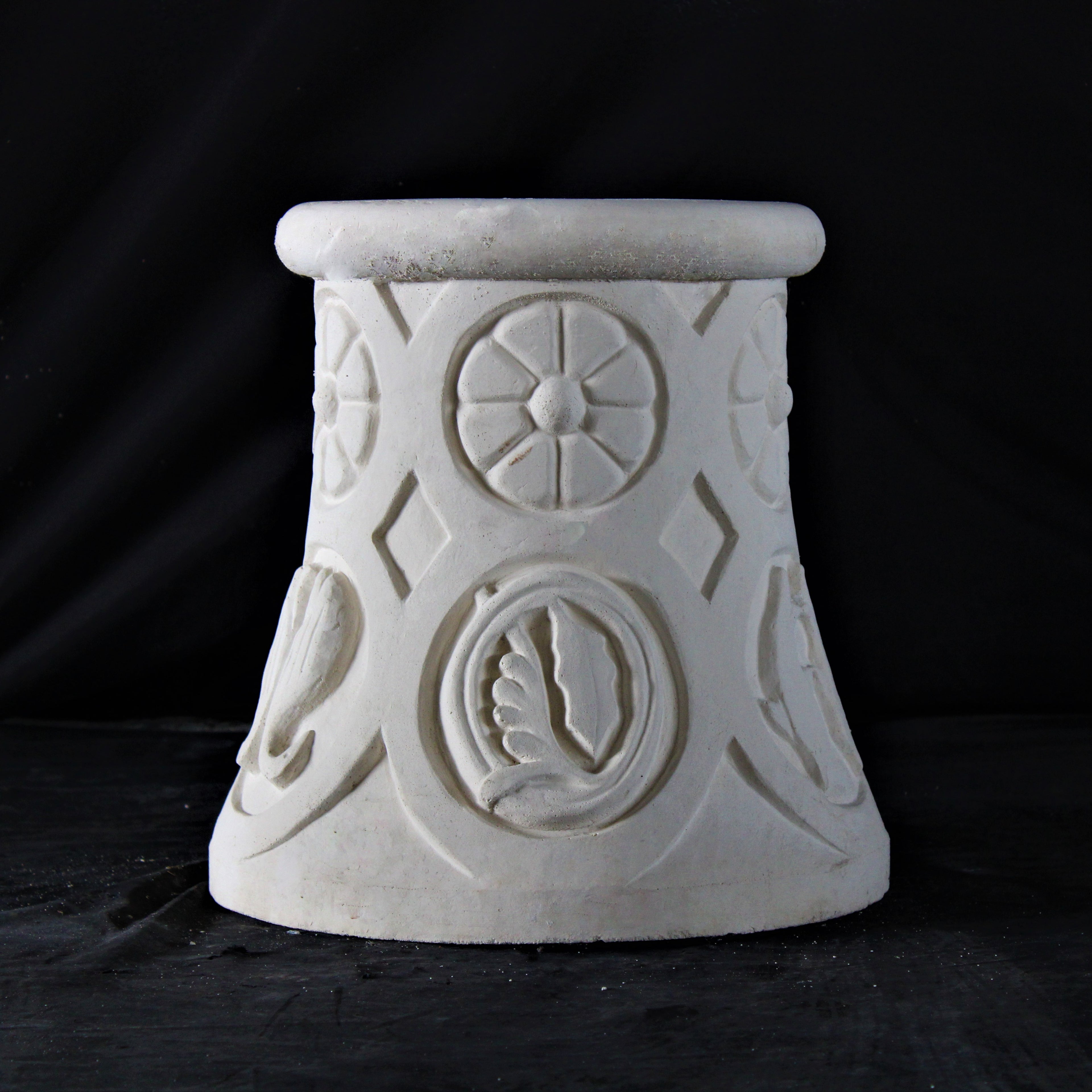DESIGNER_PEDESTAL - Cast Stone International 