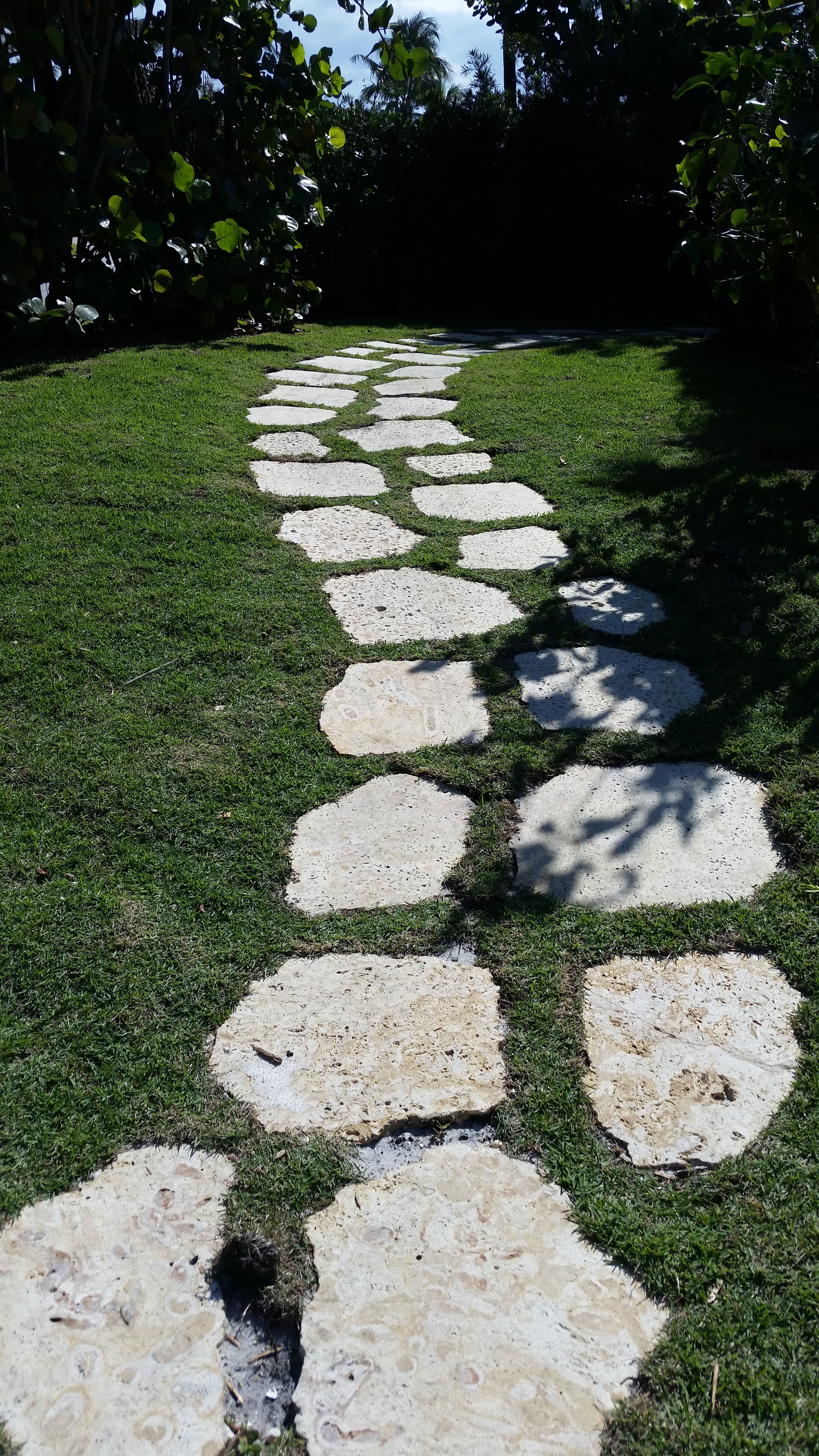 Free-form Landscaping Paver