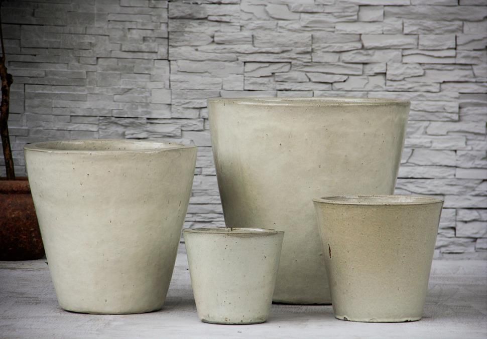 HARBOUR_CERAMIC_PLANTERS - Cast Stone International 