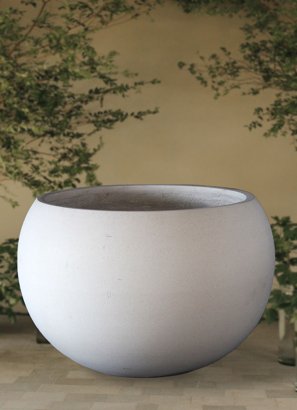 Hudson Sphere Planter
