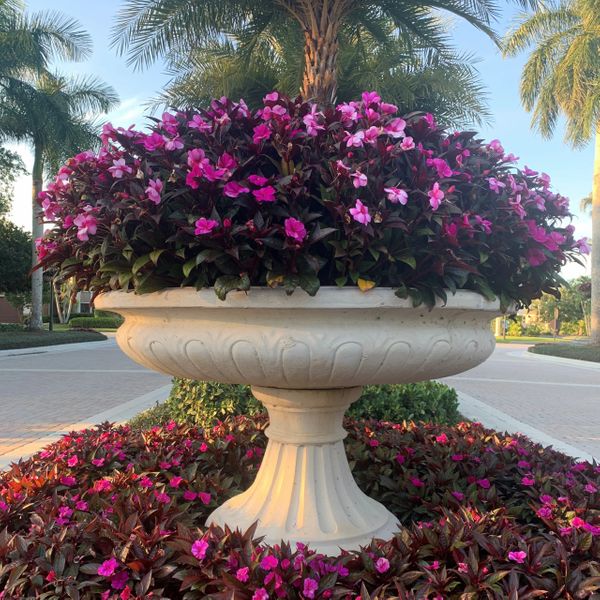Madrid Tuscan Urn