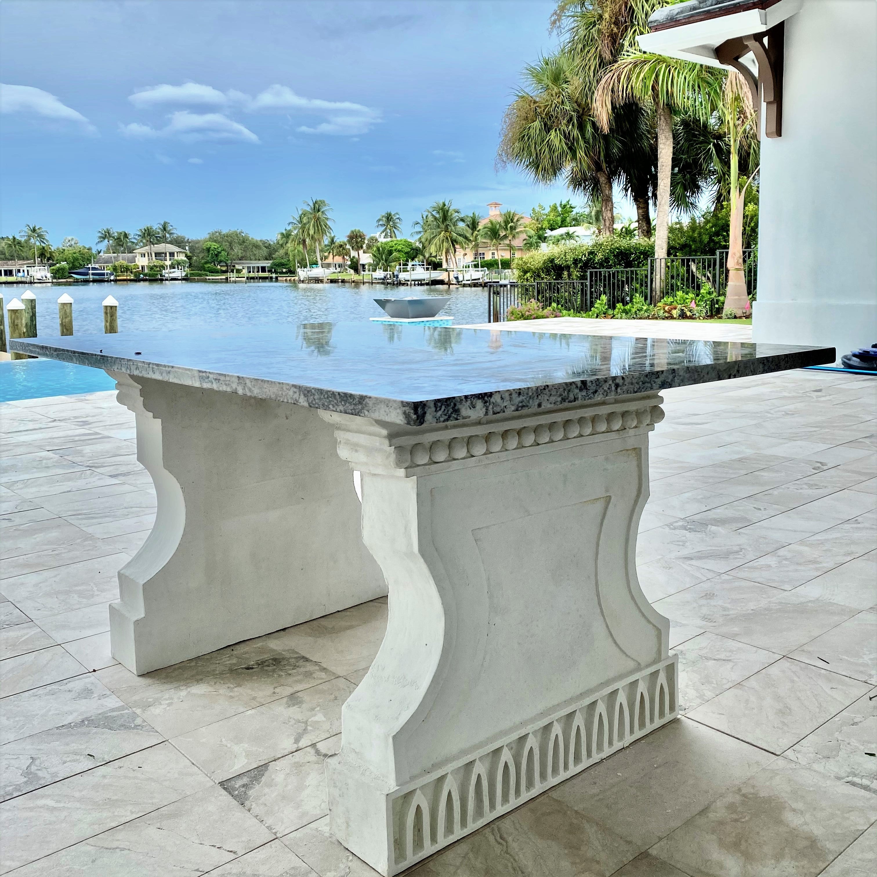Phoenix Table Base