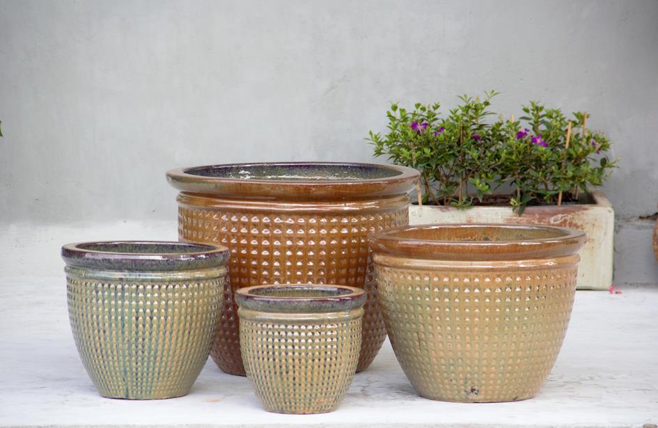 Roseville Ceramic Planters Set of 4
