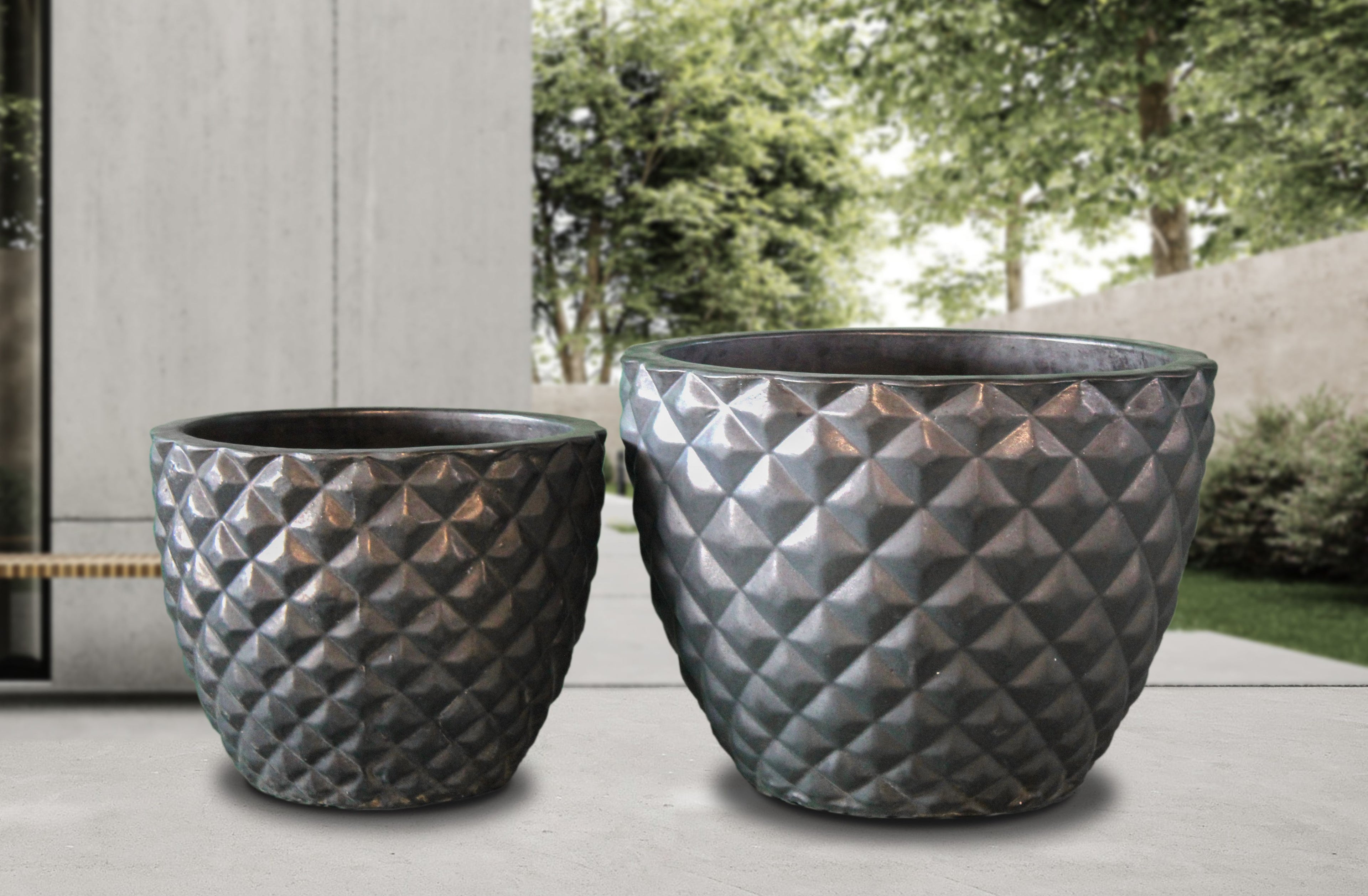 SET_OF_2_REGENCY_PLANTERS - Cast Stone International 