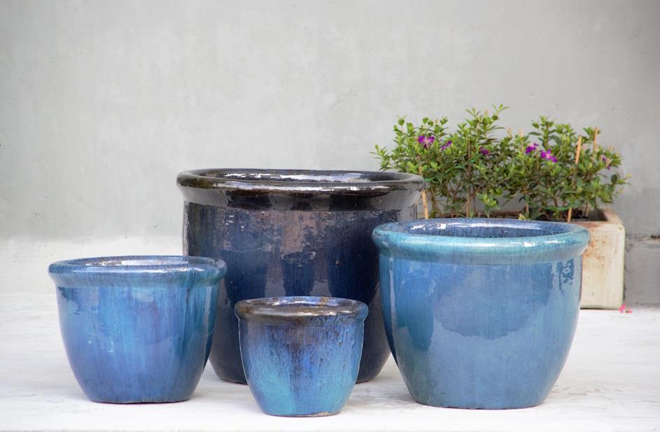 SPRINGFIELD_PLANTERS - Cast Stone International 
